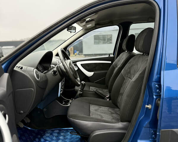 Синий Дачия Logan MCV, объемом двигателя 1.6 л и пробегом 200 тыс. км за 6400 $, фото 48 на Automoto.ua