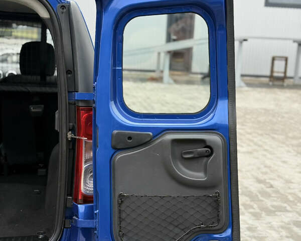 Синий Дачия Logan MCV, объемом двигателя 1.6 л и пробегом 200 тыс. км за 6400 $, фото 116 на Automoto.ua