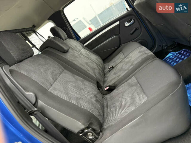 Синий Дачия Logan MCV, объемом двигателя 1.6 л и пробегом 200 тыс. км за 6400 $, фото 85 на Automoto.ua