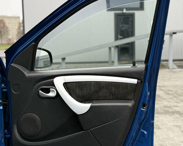 Синий Дачия Logan MCV, объемом двигателя 1.6 л и пробегом 200 тыс. км за 6400 $, фото 93 на Automoto.ua