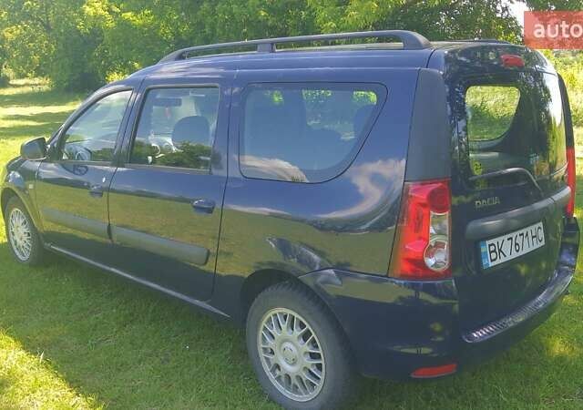 Дачия Logan MCV 2011 в Ровно на Automoto.ua Синий Дачия Logan MCV, объемом двигателя 1.6 л и пробегом 245 тыс. км за 5750 $, фото 8 на Automoto.ua