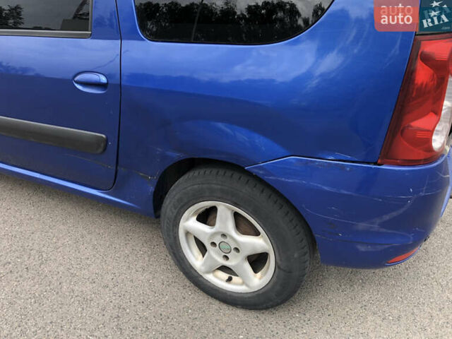 Синий Дачия Logan MCV, объемом двигателя 1.6 л и пробегом 140 тыс. км за 4500 $, фото 9 на Automoto.ua
