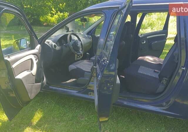 Дачия Logan MCV 2011 в Ровно на Automoto.ua Синий Дачия Logan MCV, объемом двигателя 1.6 л и пробегом 245 тыс. км за 5750 $, фото 3 на Automoto.ua