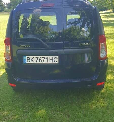 Дачия Logan MCV 2011 в Ровно на Automoto.ua Синий Дачия Logan MCV, объемом двигателя 1.6 л и пробегом 245 тыс. км за 5750 $, фото 6 на Automoto.ua