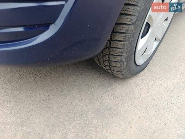 Дачия Logan MCV 2011 в Конотопе на Automoto.ua Синий Дачия Logan MCV, объемом двигателя 1.6 л и пробегом 170 тыс. км за 5800 $, фото 20 на Automoto.ua