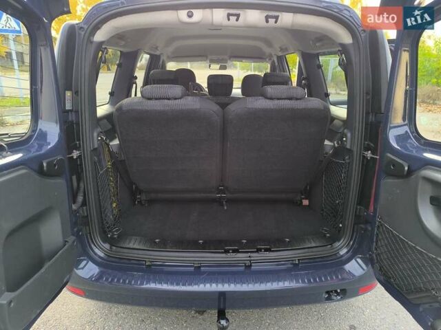 Синий Дачия Logan MCV, объемом двигателя 1.5 л и пробегом 211 тыс. км за 6700 $, фото 24 на Automoto.ua