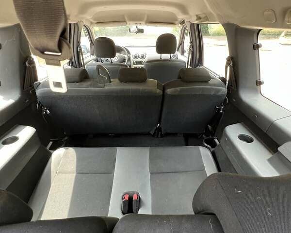 Синий Дачия Logan MCV, объемом двигателя 1.6 л и пробегом 180 тыс. км за 6200 $, фото 27 на Automoto.ua