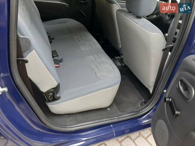 Синій Дачія Logan MCV, об'ємом двигуна 1.6 л та пробігом 180 тис. км за 5850 $, фото 12 на Automoto.ua
