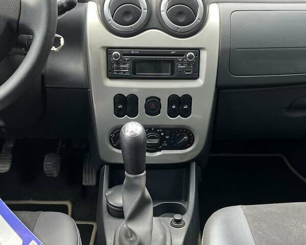 Синий Дачия Logan MCV, объемом двигателя 1.6 л и пробегом 180 тыс. км за 6200 $, фото 36 на Automoto.ua