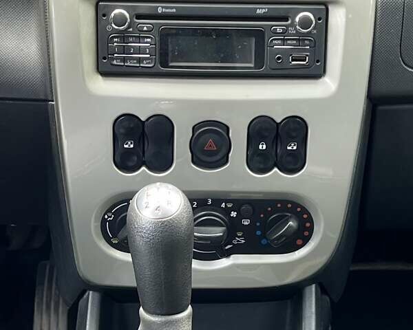 Синий Дачия Logan MCV, объемом двигателя 1.6 л и пробегом 180 тыс. км за 6200 $, фото 35 на Automoto.ua