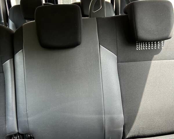 Синий Дачия Logan MCV, объемом двигателя 1.6 л и пробегом 180 тыс. км за 6200 $, фото 46 на Automoto.ua