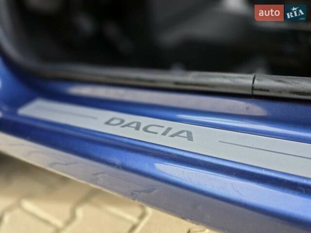 Дачия Logan MCV 2013 в Луцке на Automoto.ua Синий Дачия Logan MCV, объемом двигателя 0.9 л и пробегом 163 тыс. км за 5550 $, фото 64 на Automoto.ua