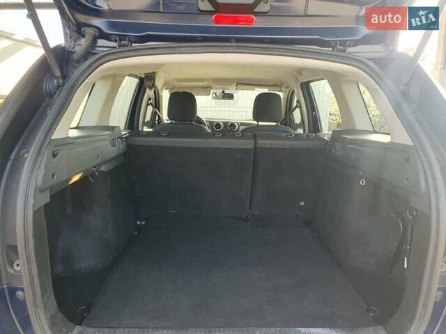 Синий Дачия Logan MCV, объемом двигателя 1.2 л и пробегом 215 тыс. км за 5500 $, фото 12 на Automoto.ua