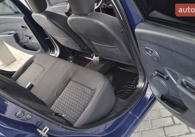 Синий Дачия Logan MCV, объемом двигателя 1.2 л и пробегом 196 тыс. км за 5250 $, фото 22 на Automoto.ua