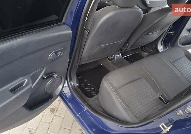 Синий Дачия Logan MCV, объемом двигателя 1.2 л и пробегом 196 тыс. км за 5250 $, фото 27 на Automoto.ua