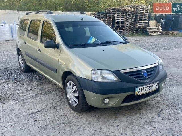 Зелений Дачія Logan MCV, об'ємом двигуна 1.6 л та пробігом 294 тис. км за 4700 $, фото 3 на Automoto.ua
