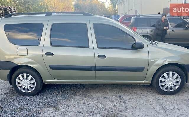 Зелений Дачія Logan MCV, об'ємом двигуна 1.6 л та пробігом 294 тис. км за 4700 $, фото 4 на Automoto.ua
