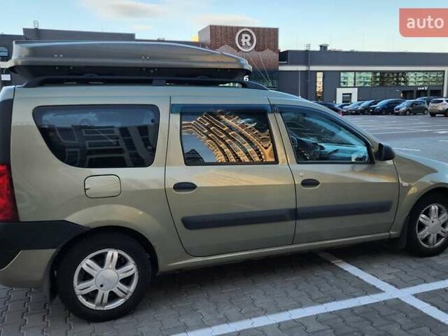 Зеленый Дачия Logan MCV, объемом двигателя 1.6 л и пробегом 420 тыс. км за 4400 $, фото 2 на Automoto.ua
