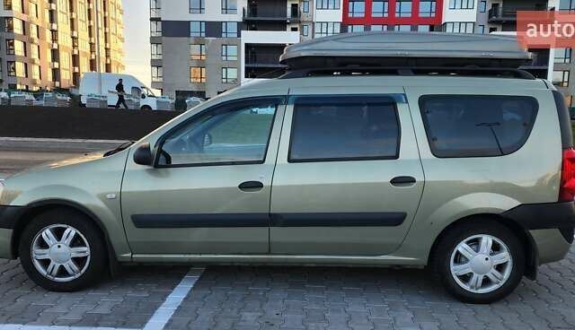 Зеленый Дачия Logan MCV, объемом двигателя 1.6 л и пробегом 420 тыс. км за 4400 $, фото 1 на Automoto.ua