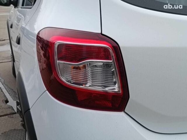 Белый Дачия Sandero StepWay, объемом двигателя 0.9 л и пробегом 191 тыс. км за 7490 $, фото 6 на Automoto.ua