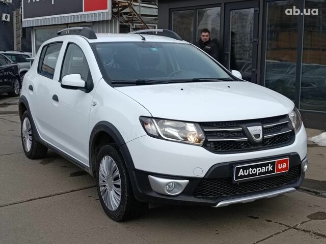 Белый Дачия Sandero StepWay, объемом двигателя 0.9 л и пробегом 191 тыс. км за 7490 $, фото 10 на Automoto.ua