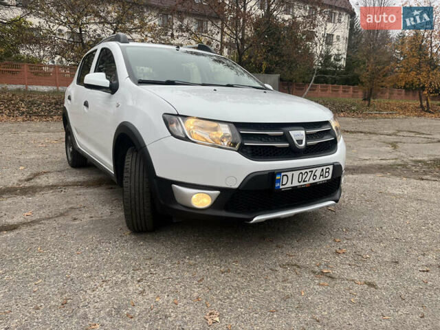 Белый Дачия Sandero StepWay, объемом двигателя 0.9 л и пробегом 217 тыс. км за 5500 $, фото 6 на Automoto.ua