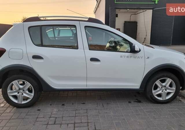 Білий Дачія Sandero StepWay, об'ємом двигуна 1.46 л та пробігом 193 тис. км за 8700 $, фото 13 на Automoto.ua