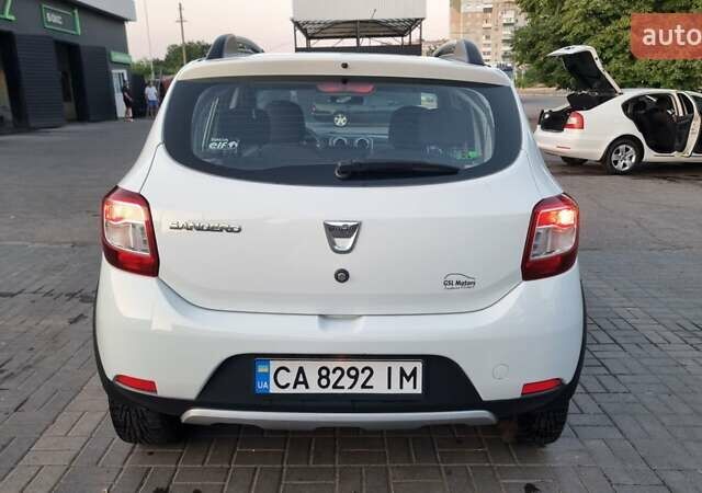 Білий Дачія Sandero StepWay, об'ємом двигуна 1.46 л та пробігом 193 тис. км за 8700 $, фото 12 на Automoto.ua