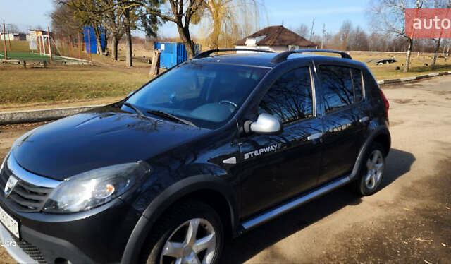 Дачия Sandero StepWay 2011 в Стрые на Automoto.ua Черный Дачия Sandero StepWay, объемом двигателя 1.6 л и пробегом 131 тыс. км за 6990 $, фото 2 на Automoto.ua
