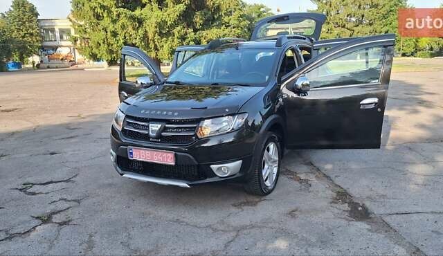 Черный Дачия Sandero StepWay, объемом двигателя 1.5 л и пробегом 184 тыс. км за 8900 $, фото 41 на Automoto.ua
