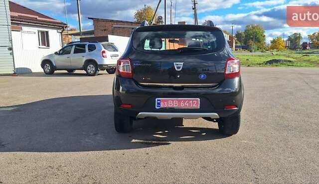 Черный Дачия Sandero StepWay, объемом двигателя 1.5 л и пробегом 184 тыс. км за 8300 $, фото 24 на Automoto.ua