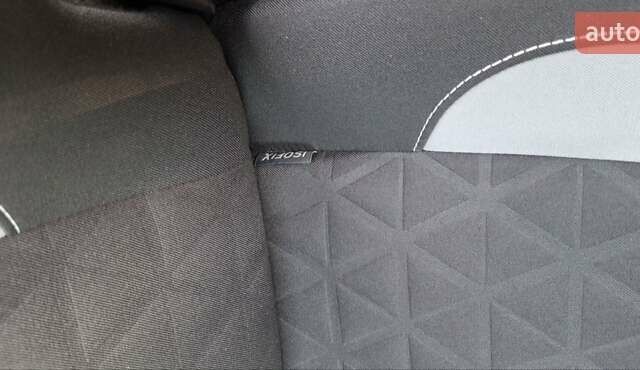 Черный Дачия Sandero StepWay, объемом двигателя 1.5 л и пробегом 184 тыс. км за 8900 $, фото 78 на Automoto.ua