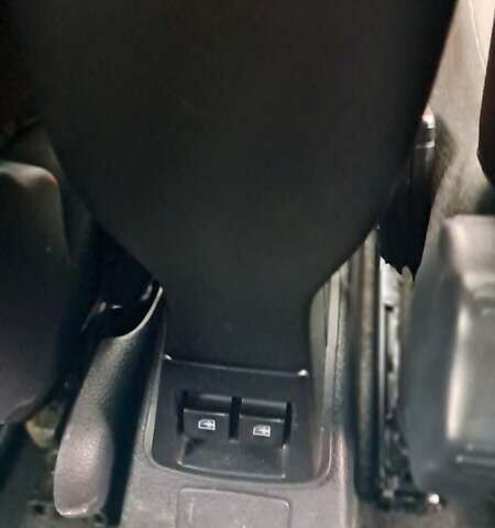 Чорний Дачія Sandero StepWay, об'ємом двигуна 1.5 л та пробігом 213 тис. км за 7500 $, фото 21 на Automoto.ua