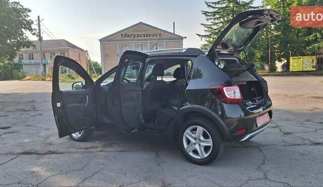 Черный Дачия Sandero StepWay, объемом двигателя 1.5 л и пробегом 184 тыс. км за 8900 $, фото 43 на Automoto.ua