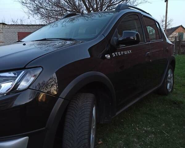 Чорний Дачія Sandero StepWay, об'ємом двигуна 0 л та пробігом 136 тис. км за 8100 $, фото 2 на Automoto.ua