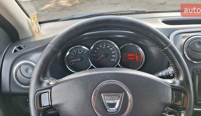 Черный Дачия Sandero StepWay, объемом двигателя 1.5 л и пробегом 184 тыс. км за 8900 $, фото 124 на Automoto.ua