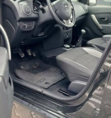 Чорний Дачія Sandero StepWay, об'ємом двигуна 1.5 л та пробігом 213 тис. км за 7500 $, фото 19 на Automoto.ua