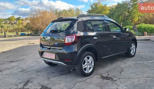 Черный Дачия Sandero StepWay, объемом двигателя 1.5 л и пробегом 184 тыс. км за 8300 $, фото 3 на Automoto.ua
