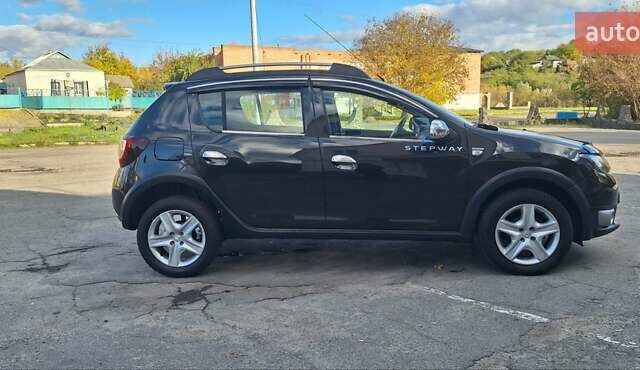 Черный Дачия Sandero StepWay, объемом двигателя 1.5 л и пробегом 184 тыс. км за 8300 $, фото 5 на Automoto.ua