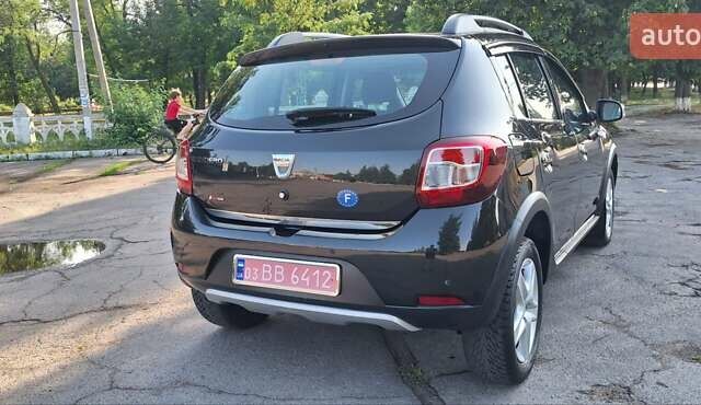 Черный Дачия Sandero StepWay, объемом двигателя 1.5 л и пробегом 184 тыс. км за 8900 $, фото 37 на Automoto.ua