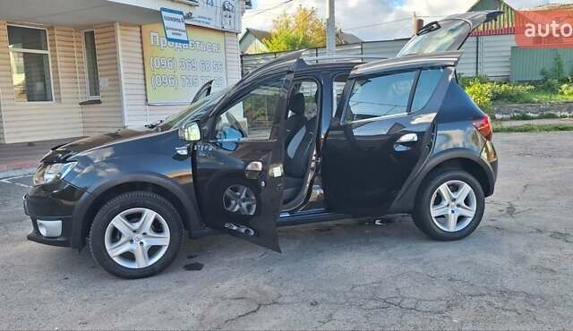 Черный Дачия Sandero StepWay, объемом двигателя 1.5 л и пробегом 184 тыс. км за 8300 $, фото 41 на Automoto.ua