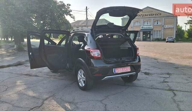 Черный Дачия Sandero StepWay, объемом двигателя 1.5 л и пробегом 184 тыс. км за 8900 $, фото 46 на Automoto.ua