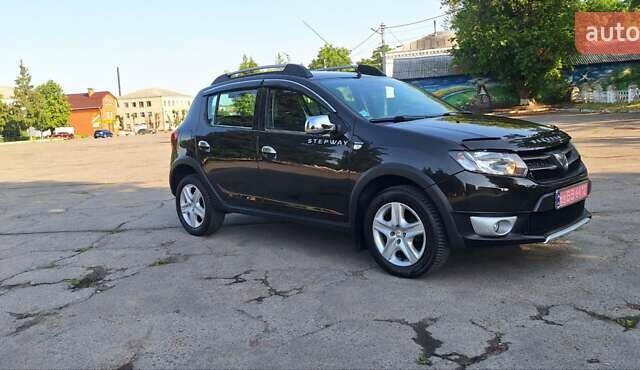 Черный Дачия Sandero StepWay, объемом двигателя 1.5 л и пробегом 184 тыс. км за 8900 $, фото 4 на Automoto.ua