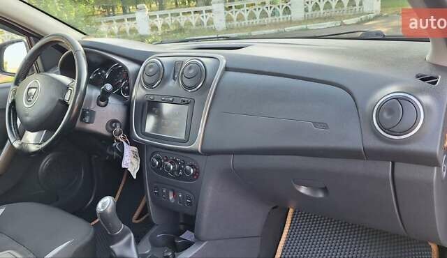 Черный Дачия Sandero StepWay, объемом двигателя 1.5 л и пробегом 184 тыс. км за 8900 $, фото 84 на Automoto.ua