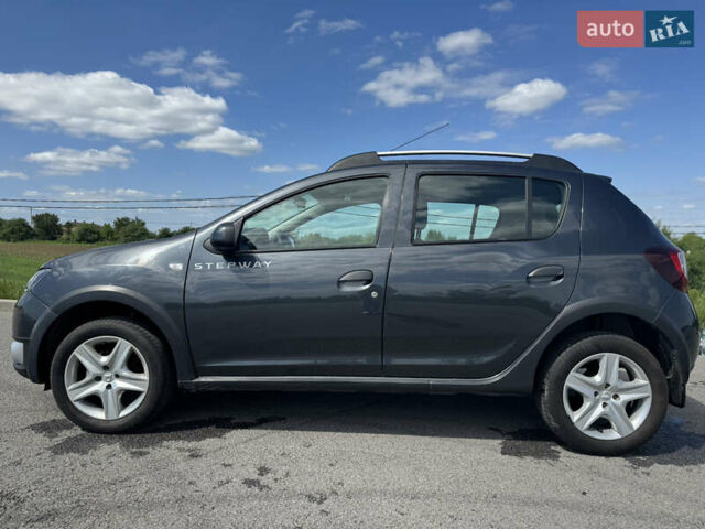 Черный Дачия Sandero StepWay, объемом двигателя 0.9 л и пробегом 73 тыс. км за 8400 $, фото 1 на Automoto.ua