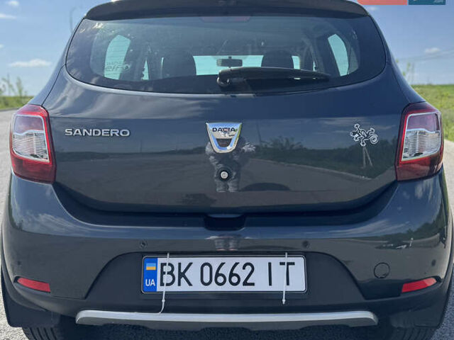 Черный Дачия Sandero StepWay, объемом двигателя 0.9 л и пробегом 73 тыс. км за 8400 $, фото 27 на Automoto.ua