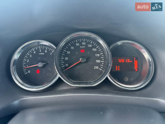 Черный Дачия Sandero StepWay, объемом двигателя 0.9 л и пробегом 73 тыс. км за 8400 $, фото 7 на Automoto.ua