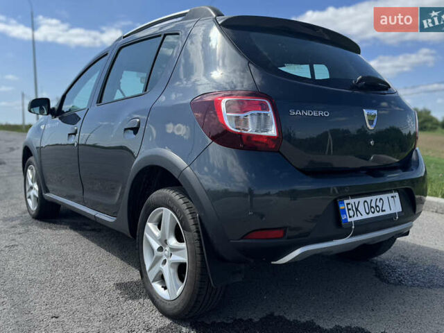Черный Дачия Sandero StepWay, объемом двигателя 0.9 л и пробегом 73 тыс. км за 8400 $, фото 26 на Automoto.ua