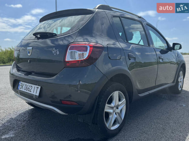 Черный Дачия Sandero StepWay, объемом двигателя 0.9 л и пробегом 73 тыс. км за 8400 $, фото 25 на Automoto.ua