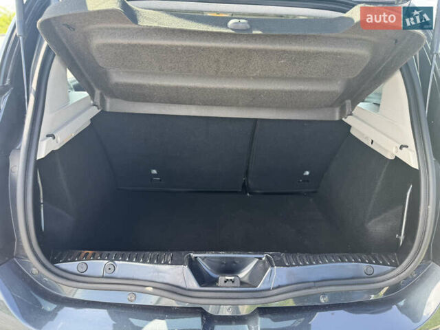 Черный Дачия Sandero StepWay, объемом двигателя 0.9 л и пробегом 73 тыс. км за 8400 $, фото 11 на Automoto.ua